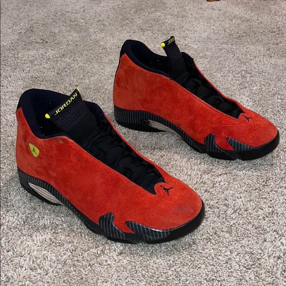 Air Jordan 14 Retro | Ferrari - Picture 5 of 7